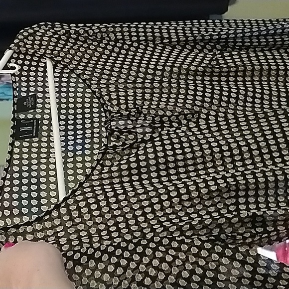 I.N.C Long Sleeve Silk Blouse. - Picture 7 of 7